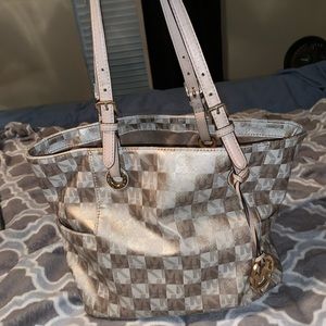 Micheal Kors Bag